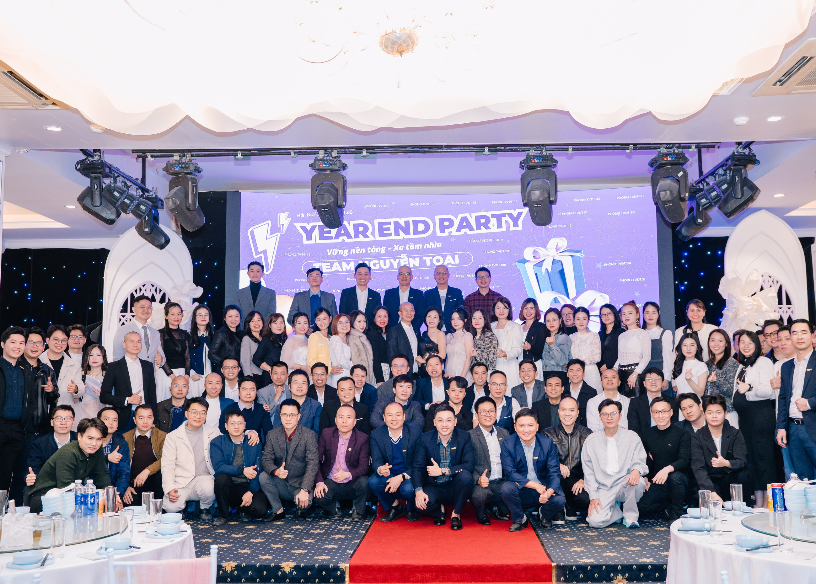 Đội ngũ Nguyễn Toại tại Year End Party 2026